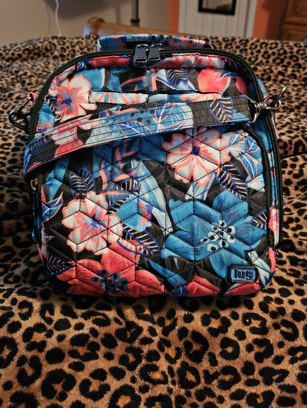Lug Ranger EUC Crossbody Bag Resort Tropic